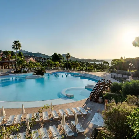Résidence Le Hameau De Cap Esterel - Maeva - 4 Personnes - Sélection Mae-0574 Appartement *