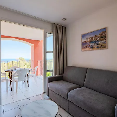 Résidence Le Hameau De Cap Esterel - Maeva - 4 Personnes - Sélection Mae-0574